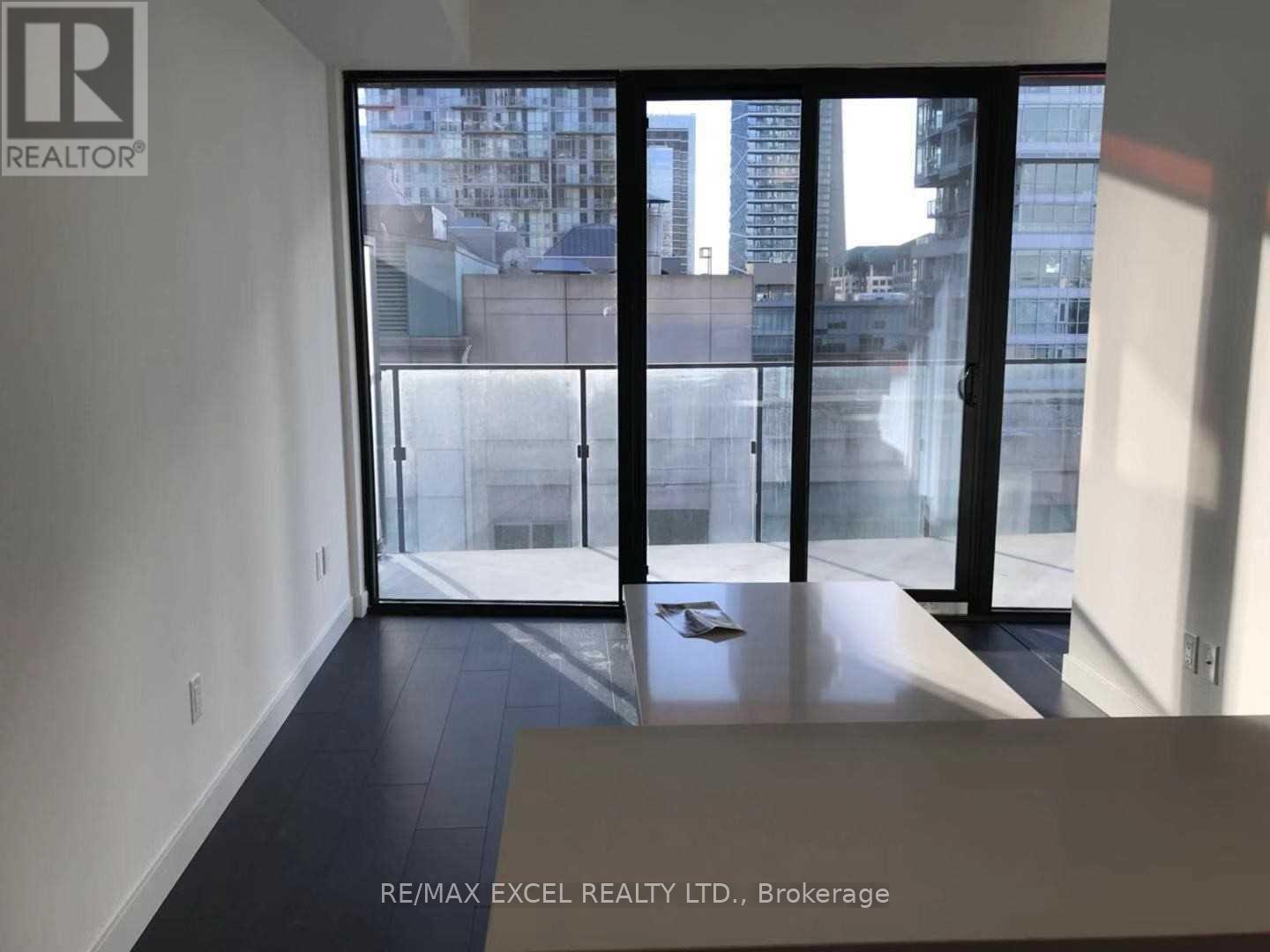 1415 - 215 Queen Street W, Toronto, Ontario  M5A 1S2 - Photo 2 - C12775802