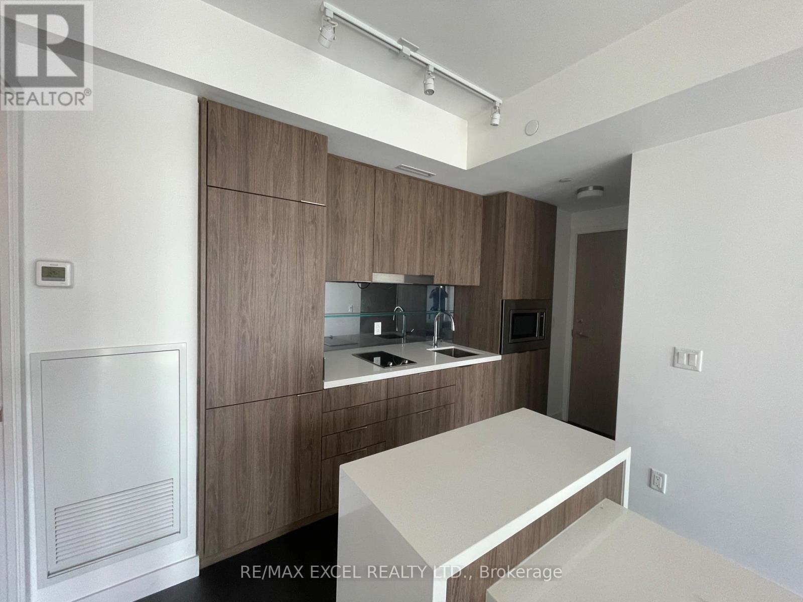 1415 - 215 Queen Street W, Toronto, Ontario  M5A 1S2 - Photo 5 - C12775802