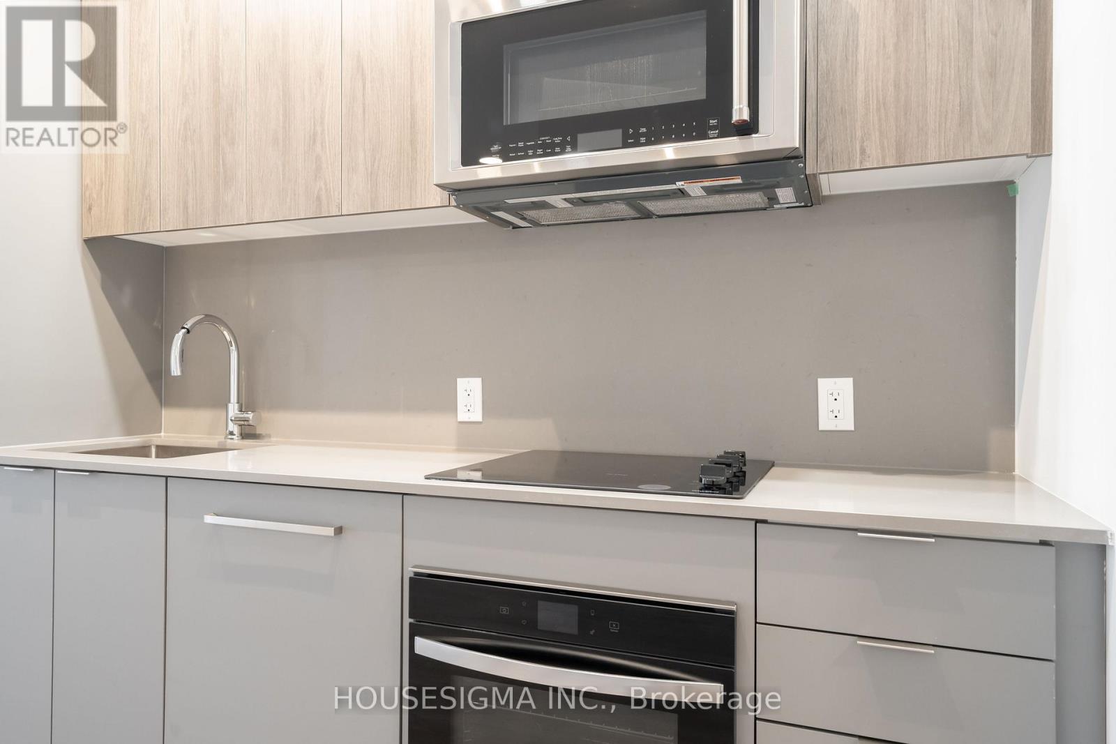 301 - 181 Sheppard Avenue E, Toronto, Ontario  M2N 0L9 - Photo 2 - C12775852