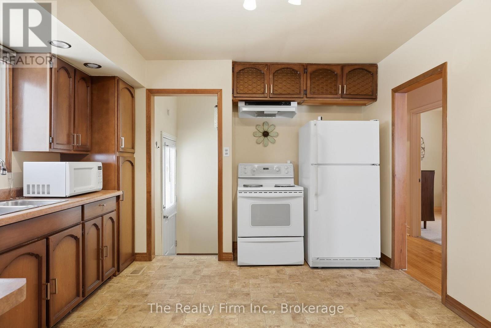 1047 Elora Road, Woodstock, Ontario  N4S 5L9 - Photo 16 - X12775726