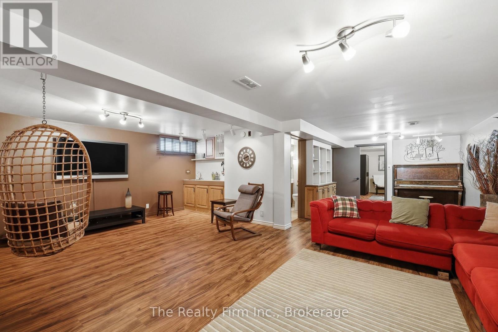 1047 Elora Road, Woodstock, Ontario  N4S 5L9 - Photo 30 - X12775726