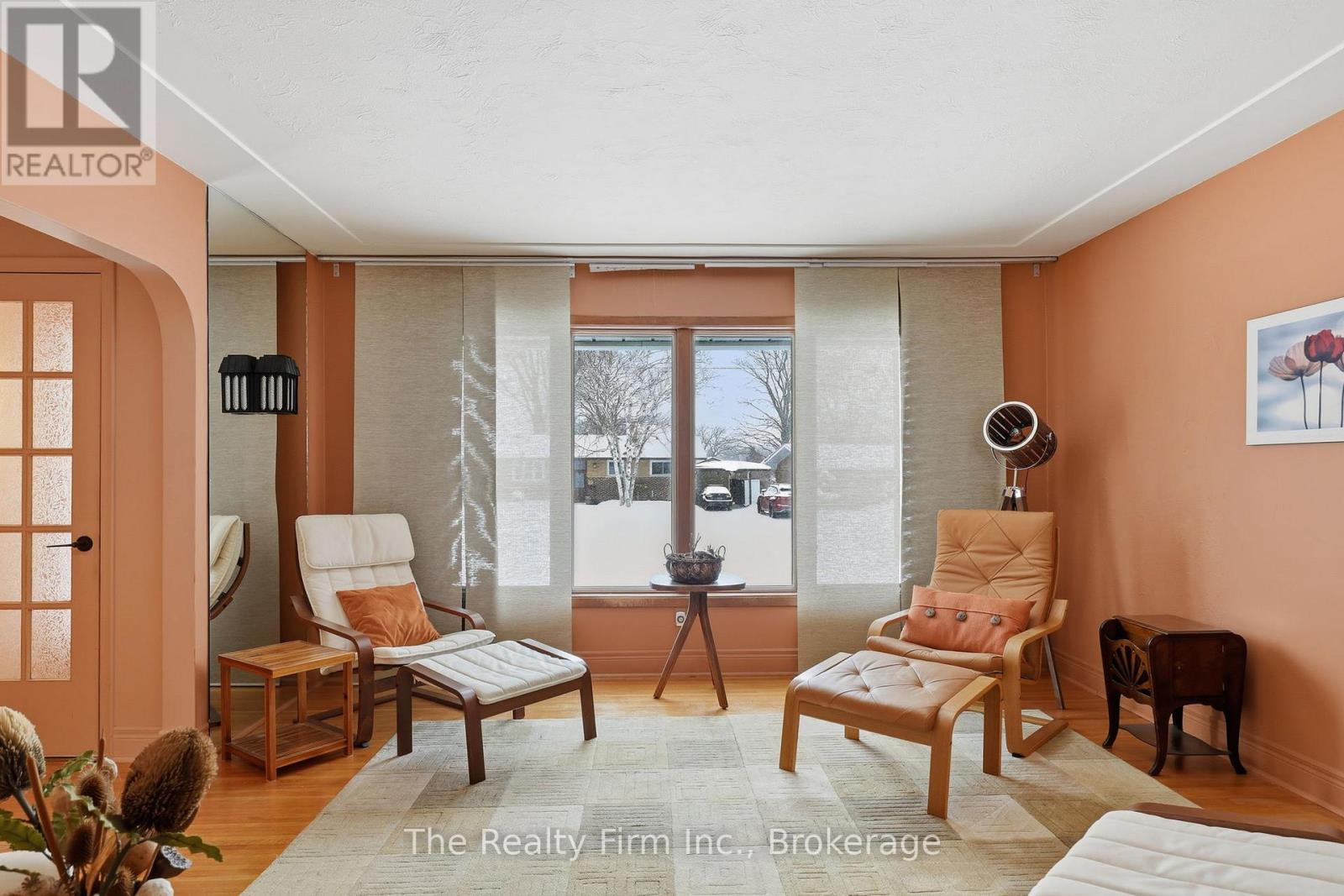 1047 Elora Road, Woodstock, Ontario  N4S 5L9 - Photo 5 - X12775726