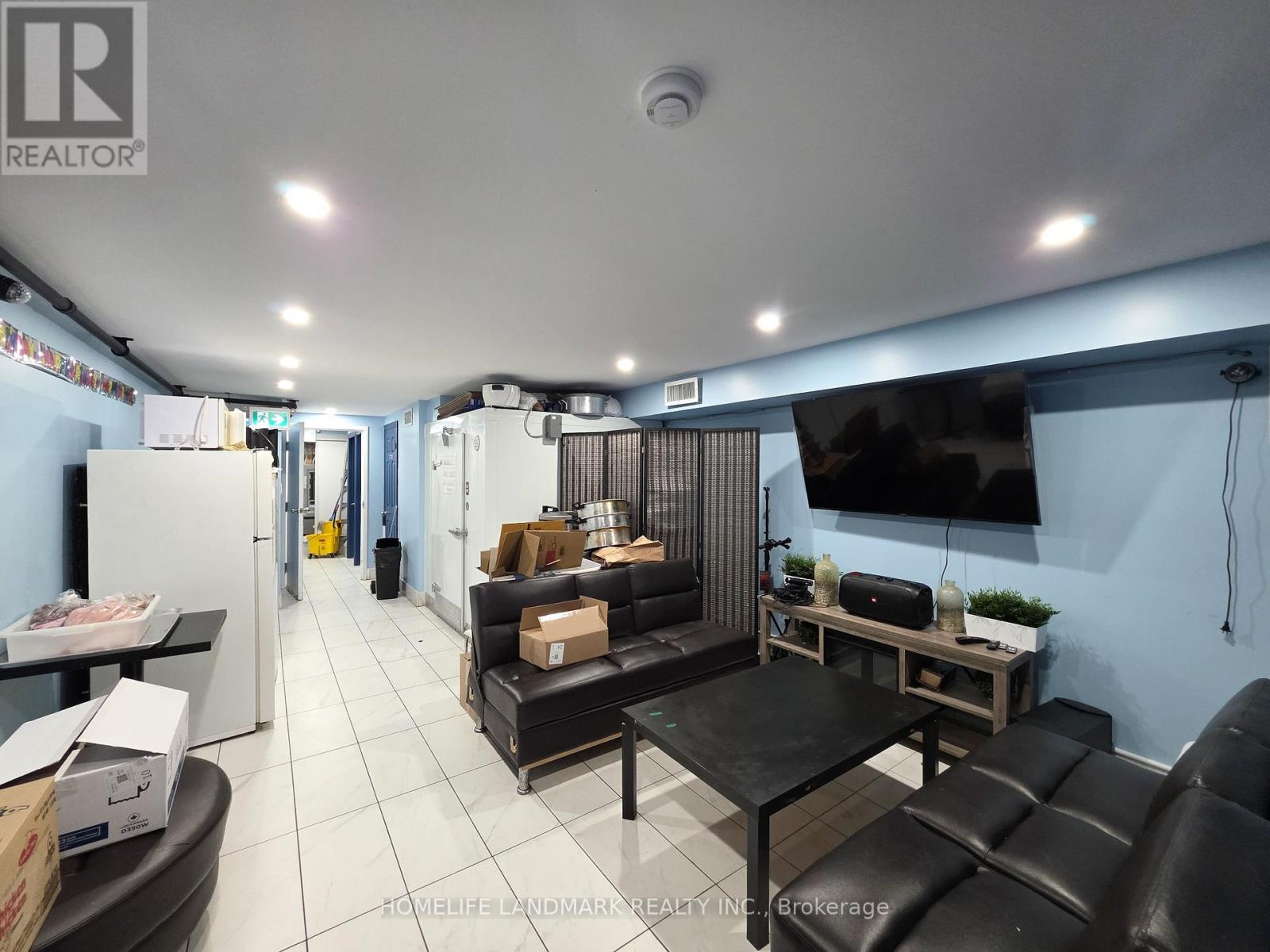 1027 Pape Avenue, Toronto, Ontario  M4K 3W1 - Photo 36 - E12775618