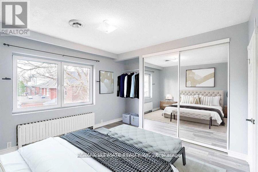 Upper - 745 Coxwell Avenue, Toronto, Ontario  M4C 3C5 - Photo 11 - E12775670