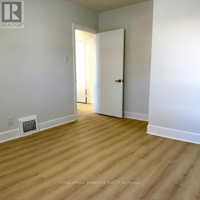 Main - 293 Glebemount Avenue, Toronto, Ontario  M4C 3V4 - Photo 11 - E12775820