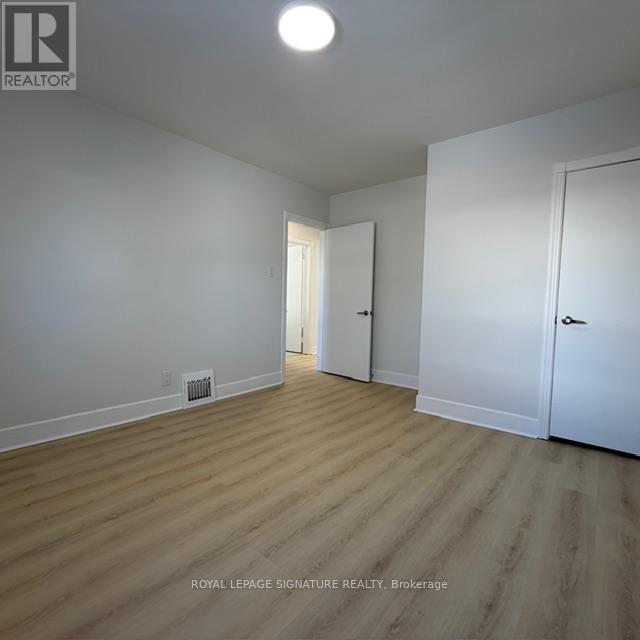 Main - 293 Glebemount Avenue, Toronto, Ontario  M4C 3V4 - Photo 12 - E12775820