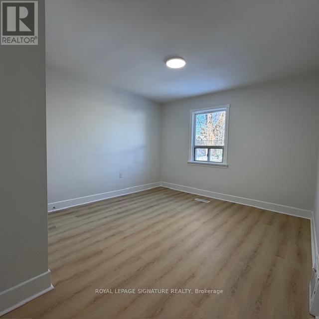 Main - 293 Glebemount Avenue, Toronto, Ontario  M4C 3V4 - Photo 13 - E12775820
