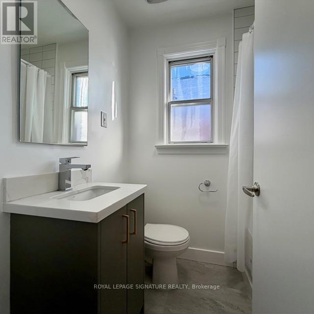 Main - 293 Glebemount Avenue, Toronto, Ontario  M4C 3V4 - Photo 17 - E12775820