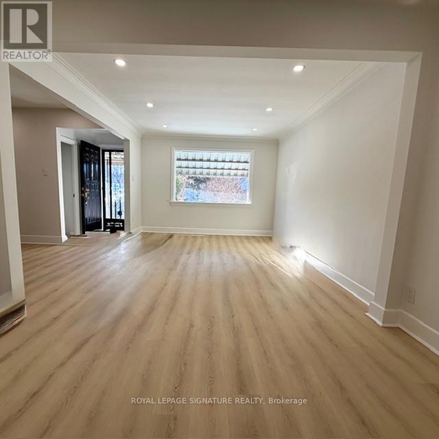 Main - 293 Glebemount Avenue, Toronto, Ontario  M4C 3V4 - Photo 3 - E12775820