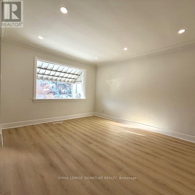 Main - 293 Glebemount Avenue, Toronto, Ontario  M4C 3V4 - Photo 9 - E12775820