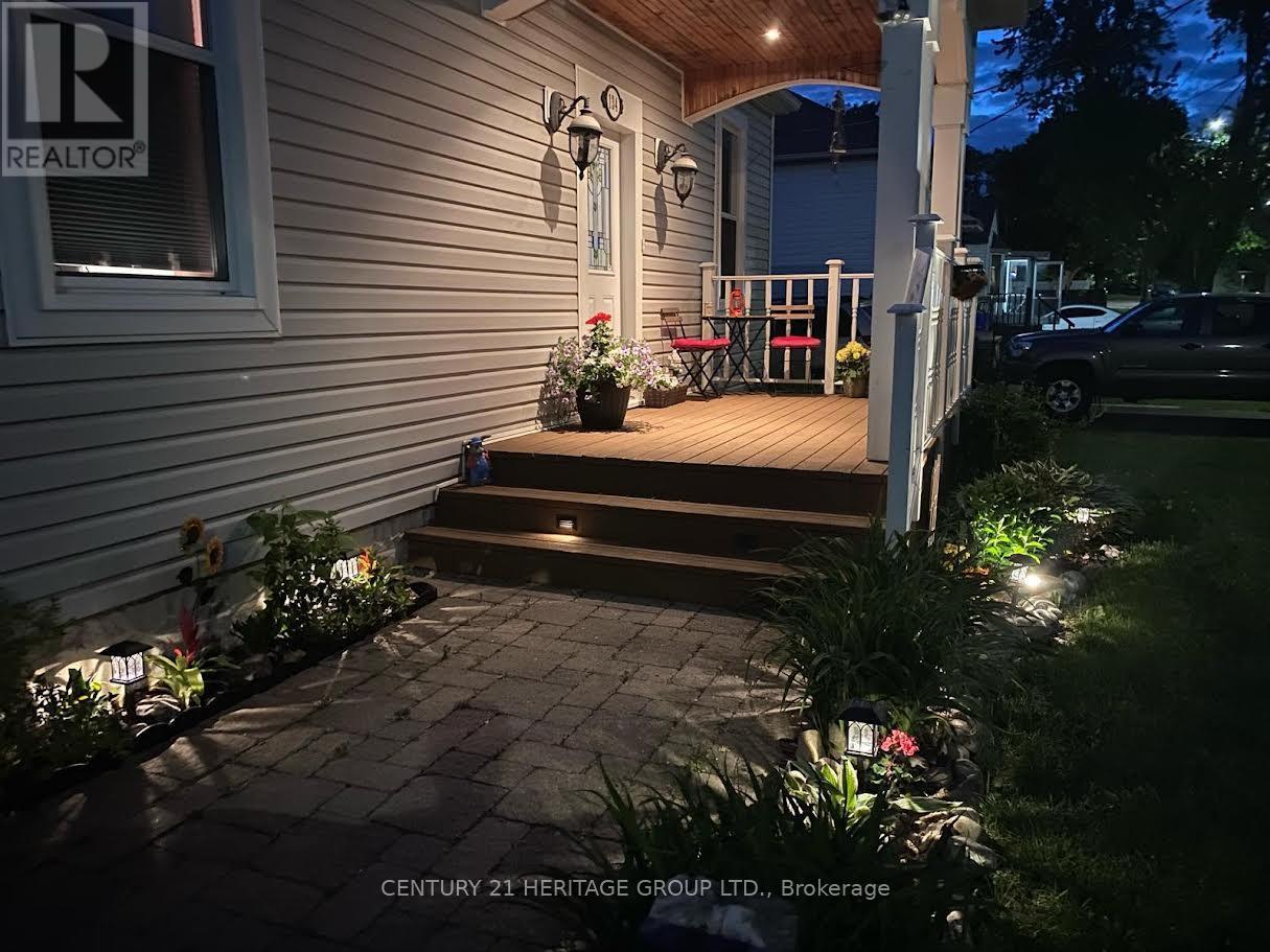 134 Wesley Street, Newmarket, Ontario  L3Y 3P1 - Photo 7 - N12775588