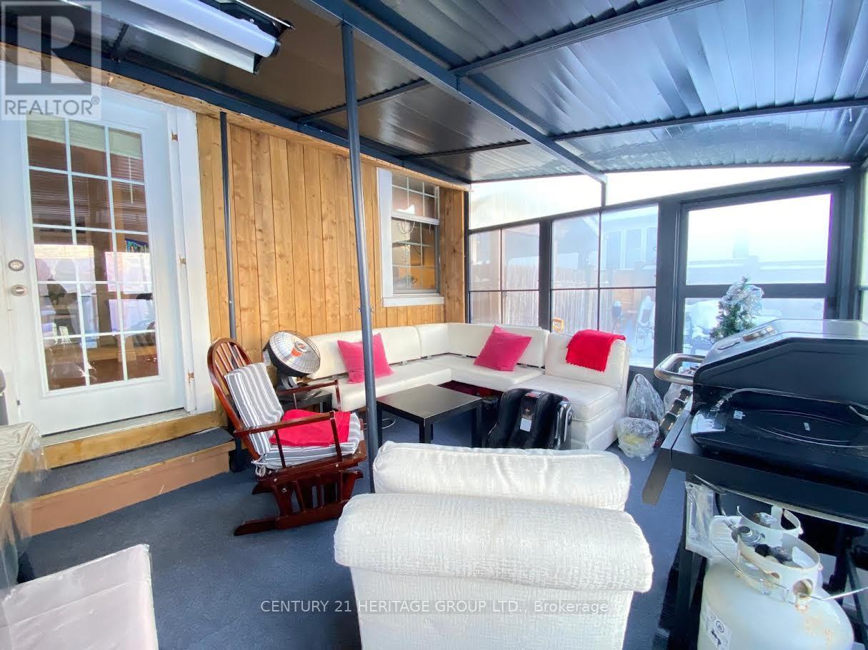 134 Wesley Street, Newmarket, Ontario  L3Y 3P1 - Photo 9 - N12775588