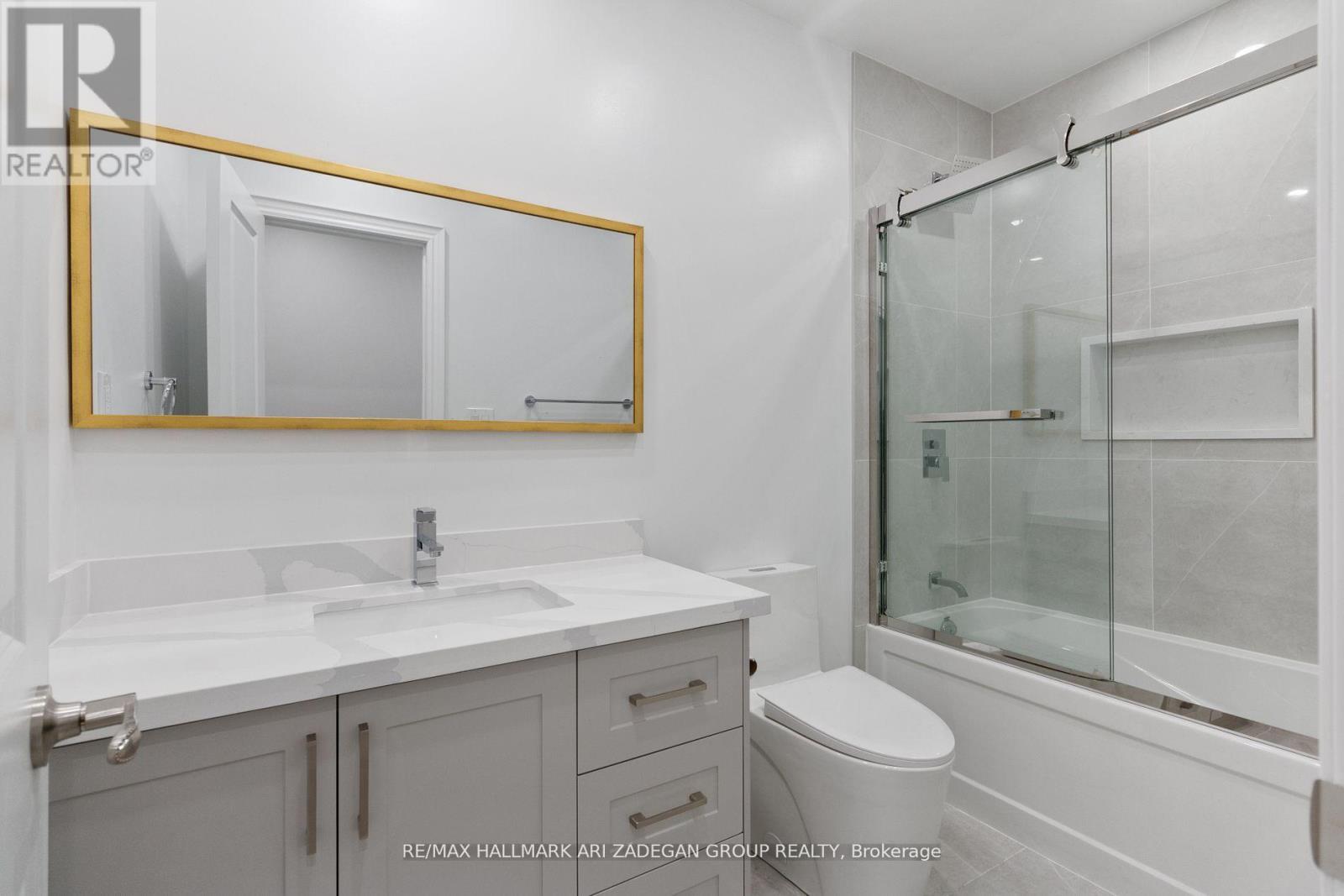 B - 177 The Queensway S, Georgina, Ontario  L4P 2A3 - Photo 12 - N12775604