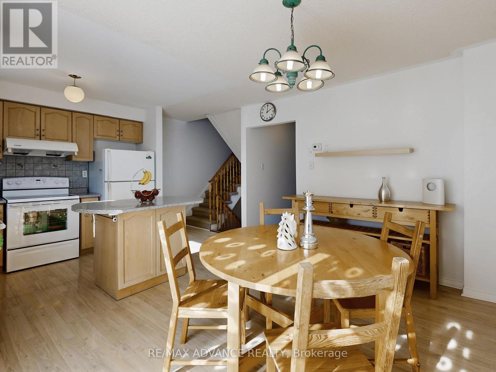 67 Kelso Crescent, Vaughan, Ontario  L6A 2C8 - Photo 10 - N12775664