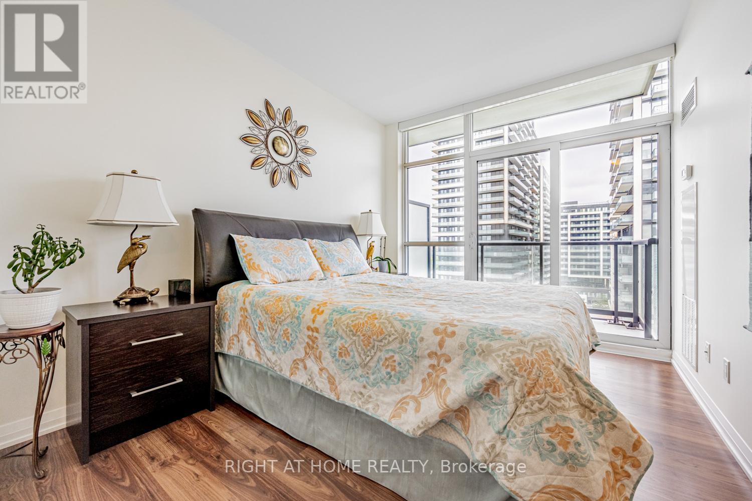 1010 - 65 Oneida Crescent, Richmond Hill (Langstaff), Ontario  L4B 0G9 - Photo 16 - N12775768