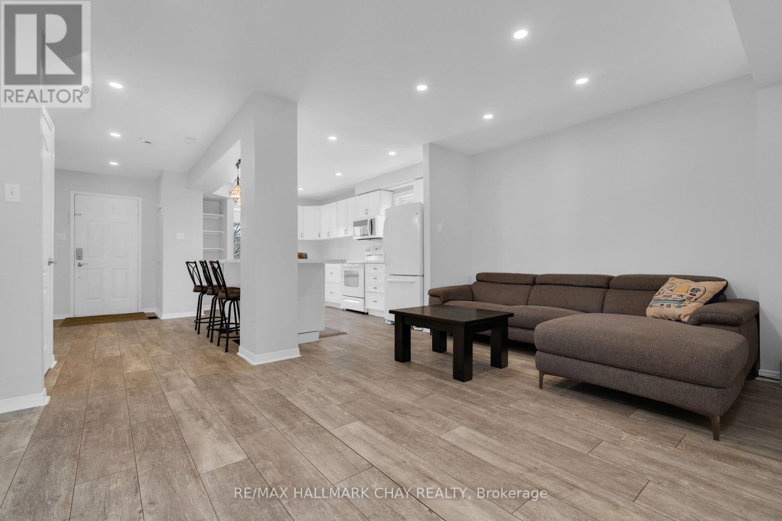 20 Daniele Avenue S, New Tecumseth, Ontario  L0G 1A0 - Photo 22 - N12775840