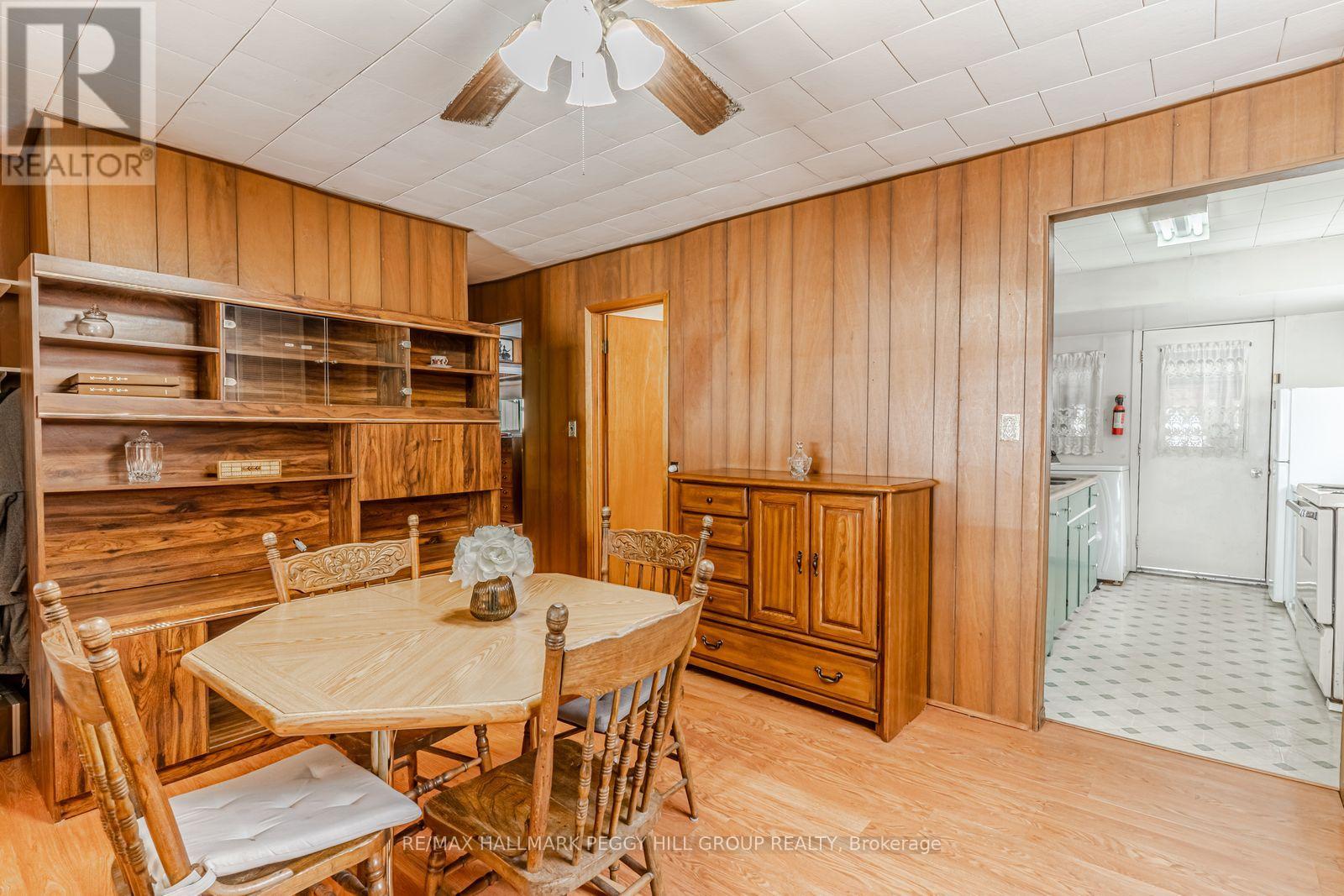 1237 15 Line N, Oro-Medonte, Ontario  L3V 8J1 - Photo 7 - S12775690