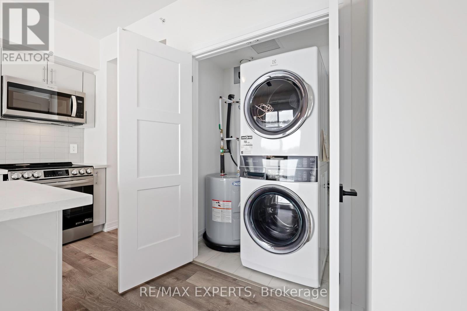 409 - 15 Kneeshaw Drive, Barrie, Ontario  L9J 0X9 - Photo 23 - S12775794