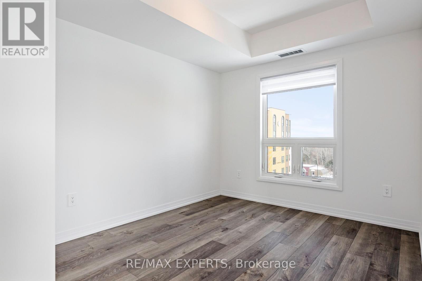 409 - 15 Kneeshaw Drive, Barrie, Ontario  L9J 0X9 - Photo 36 - S12775794