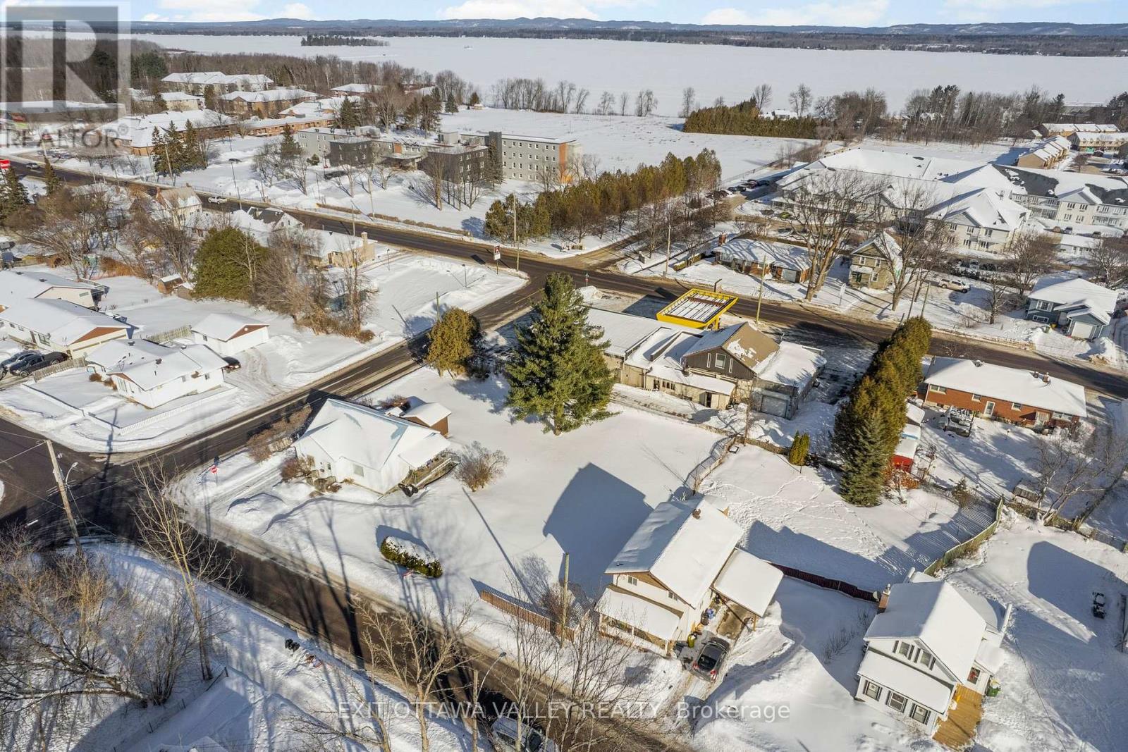 1105 Bronx Street, Pembroke, Ontario  K8A 6G8 - Photo 6 - X12728130