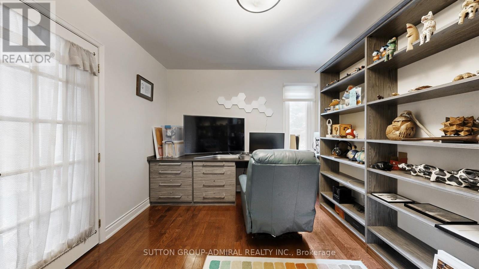 239 Rose Green Drive, Vaughan, Ontario  L4J 4R3 - Photo 12 - N12775818