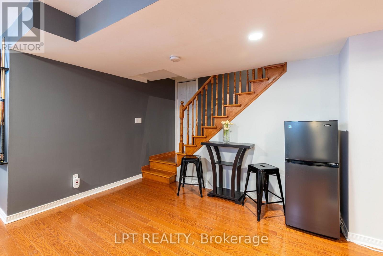 18 Canal Street, Georgina, Ontario  L4P 1K5 - Photo 34 - N12774434