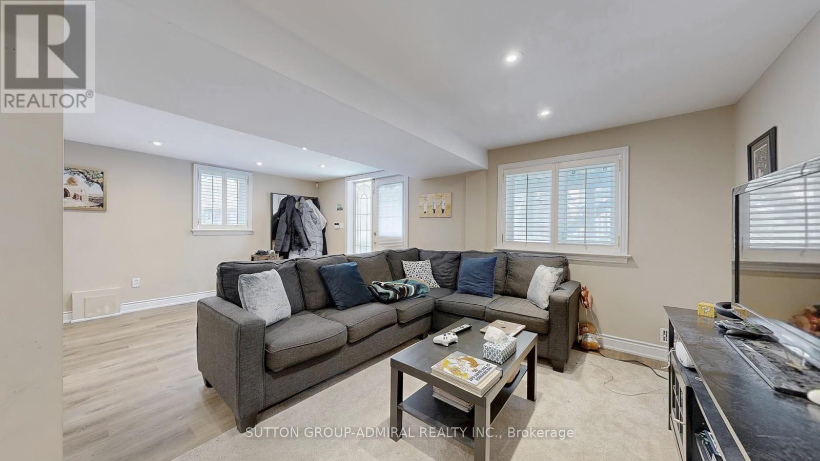 239 Rose Green Drive, Vaughan, Ontario  L4J 4R3 - Photo 34 - N12775818