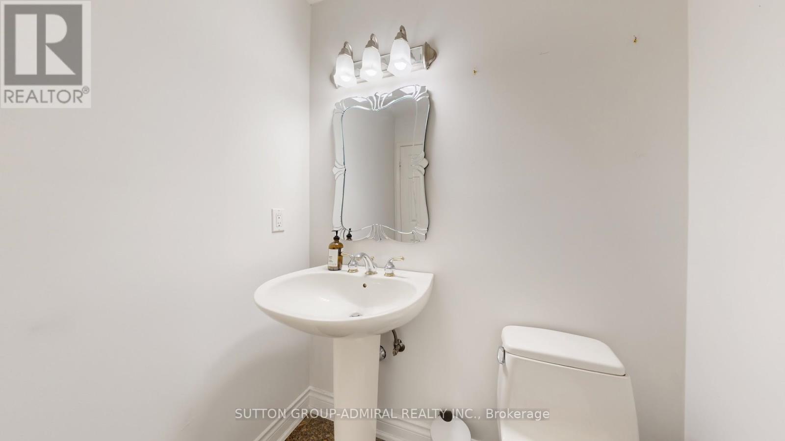 239 Rose Green Drive, Vaughan, Ontario  L4J 4R3 - Photo 14 - N12775818