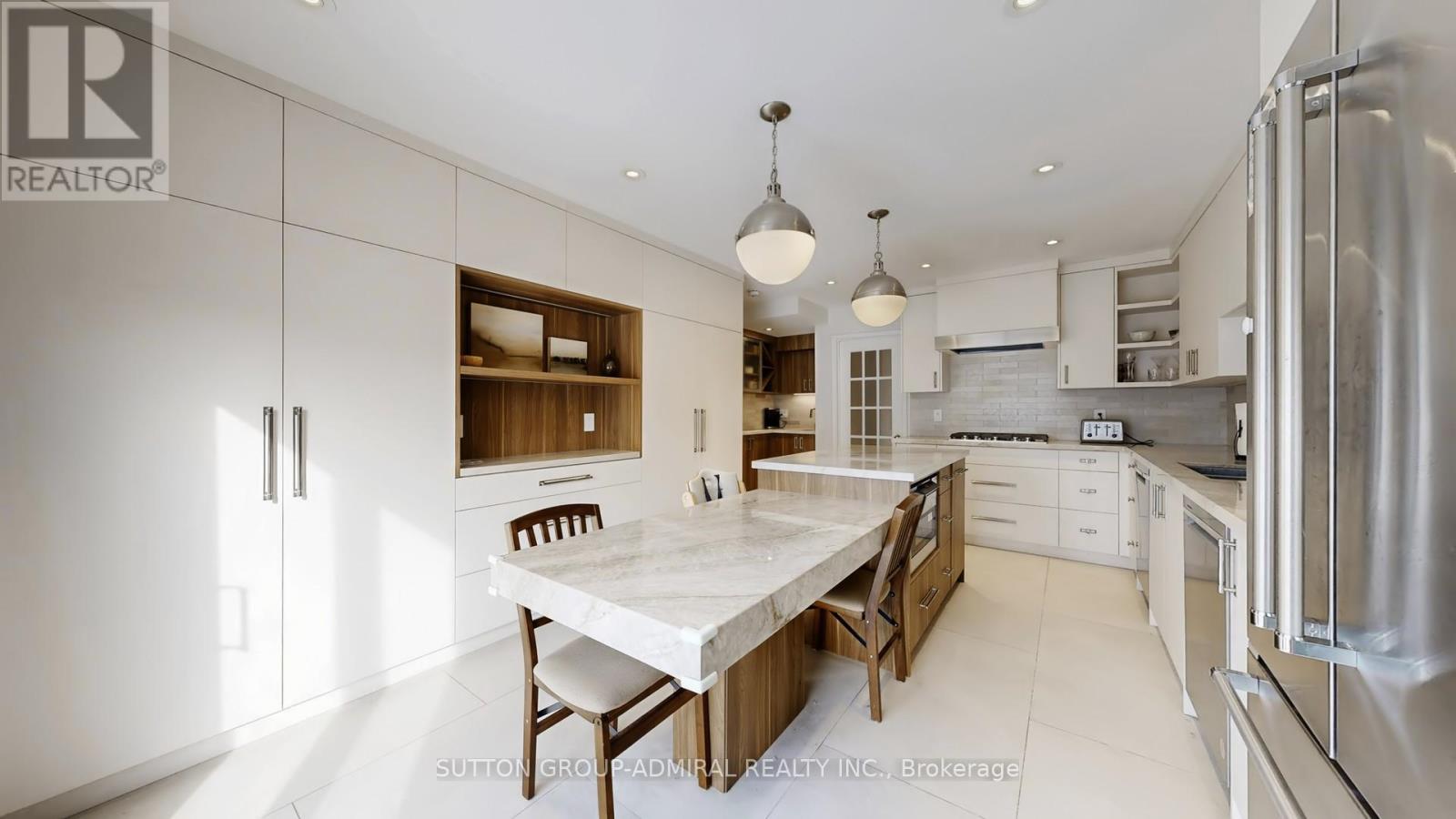 239 Rose Green Drive, Vaughan, Ontario  L4J 4R3 - Photo 7 - N12775818