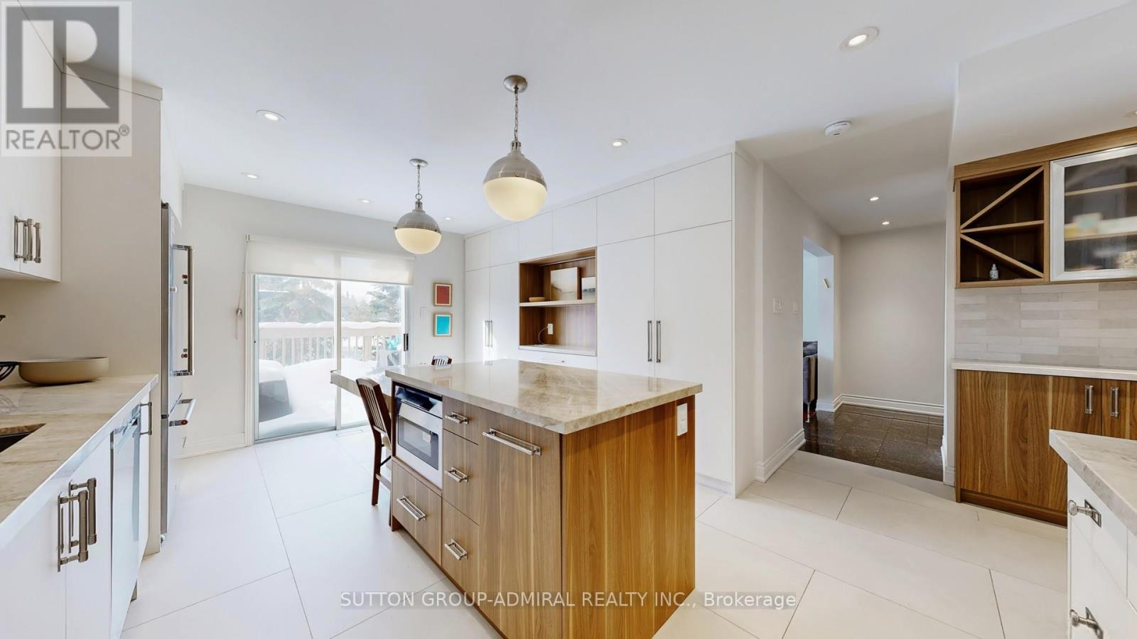 239 Rose Green Drive, Vaughan, Ontario  L4J 4R3 - Photo 8 - N12775818