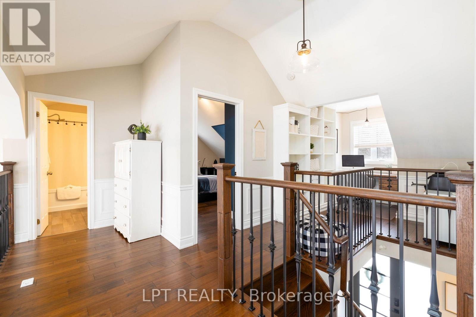 18 Canal Street, Georgina, Ontario  L4P 1K5 - Photo 25 - N12774434