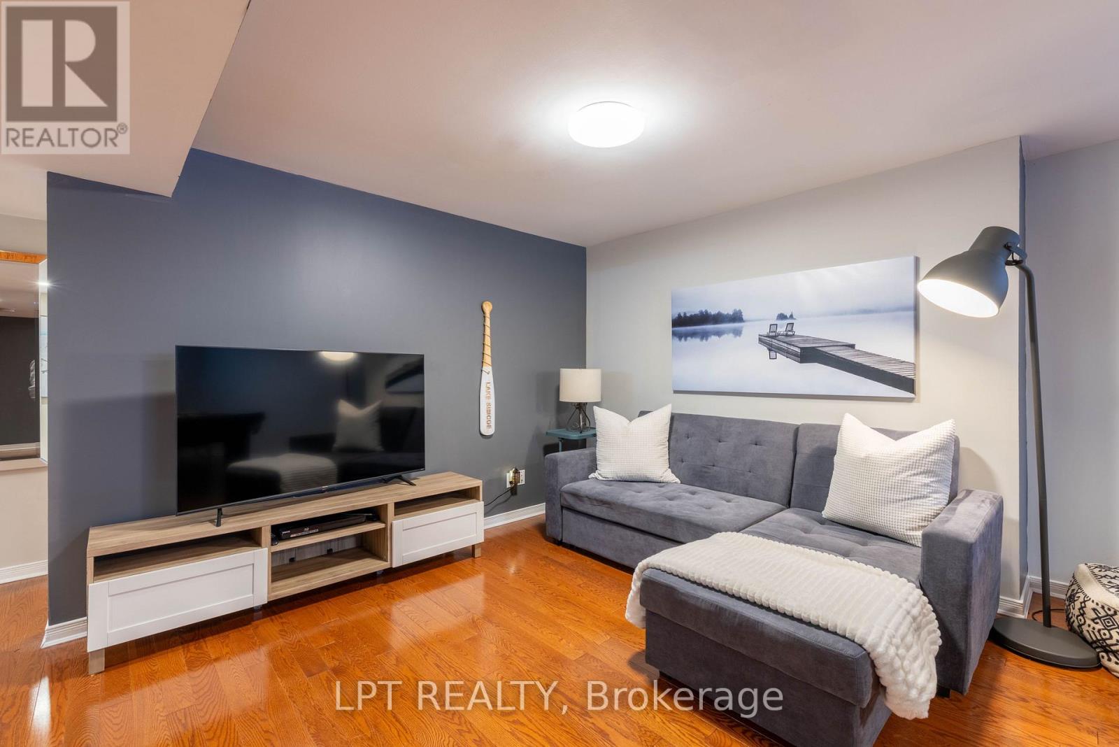 18 Canal Street, Georgina, Ontario  L4P 1K5 - Photo 32 - N12774434