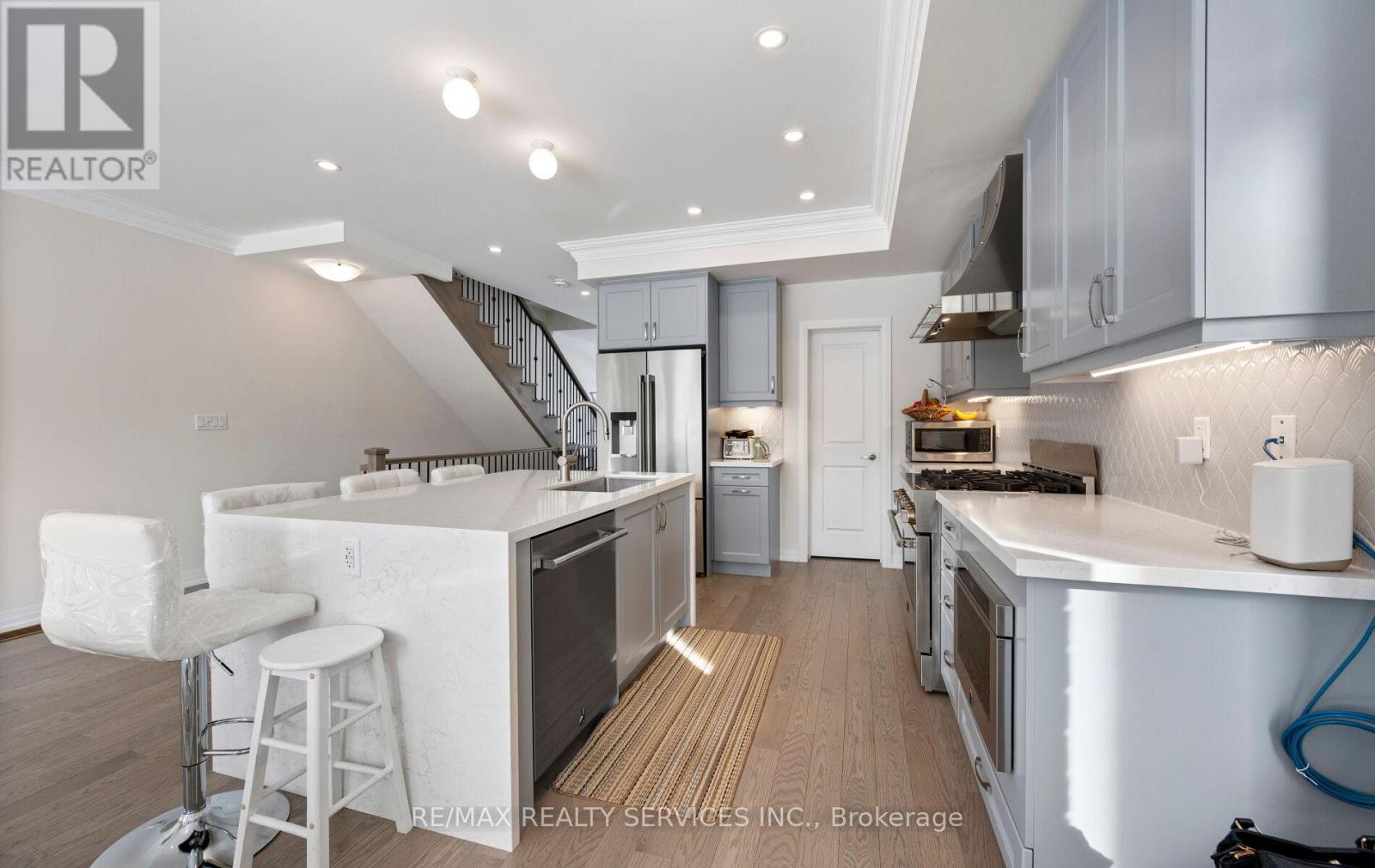 32 Bonnington Drive, Brampton (Northwest Brampton), Ontario  L7A 5M1 - Photo 12 - W12775582