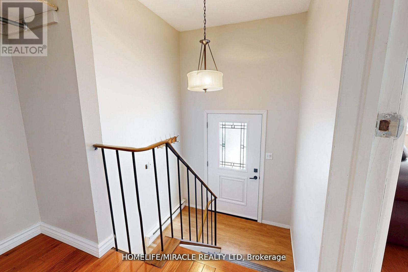 33 Quarry Drive, Orangeville, Ontario  L9W 3S6 - Photo 8 - W12775586