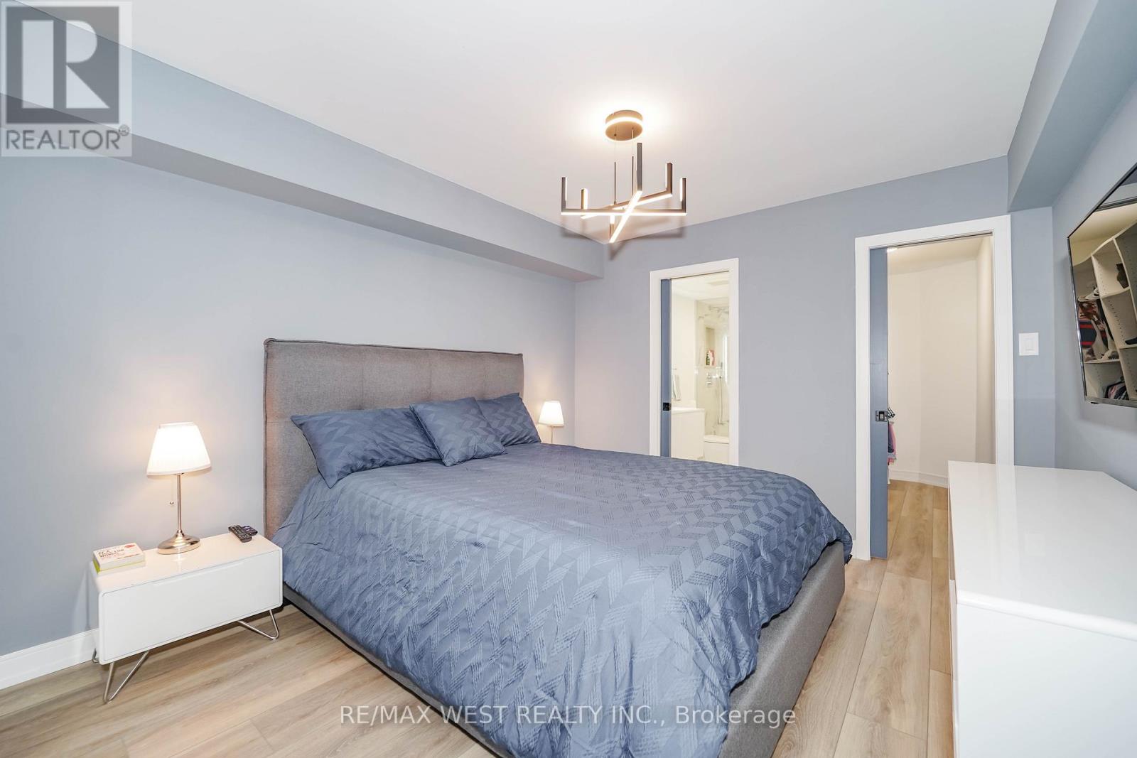 D14 - 300 Mill Road, Toronto (Markland Wood), Ontario  M9C 4W9 - Photo 7 - W12775612