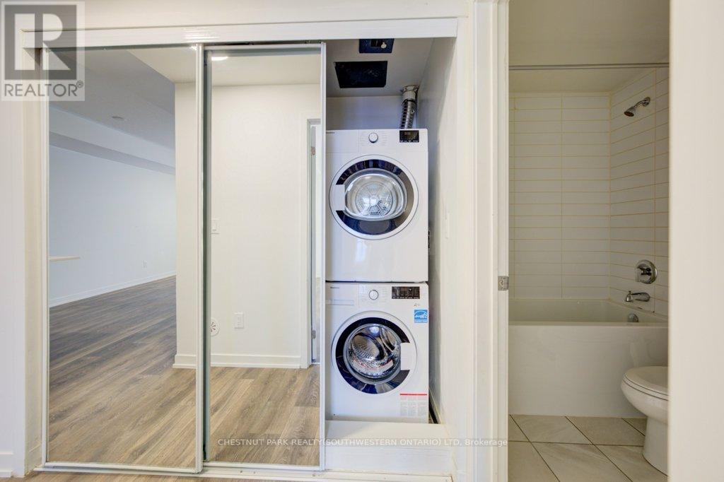 103 - 90 Canon Jackson Drive, Toronto (Beechborough-Greenbrook), Ontario  M6M 0C1 - Photo 15 - W12775632