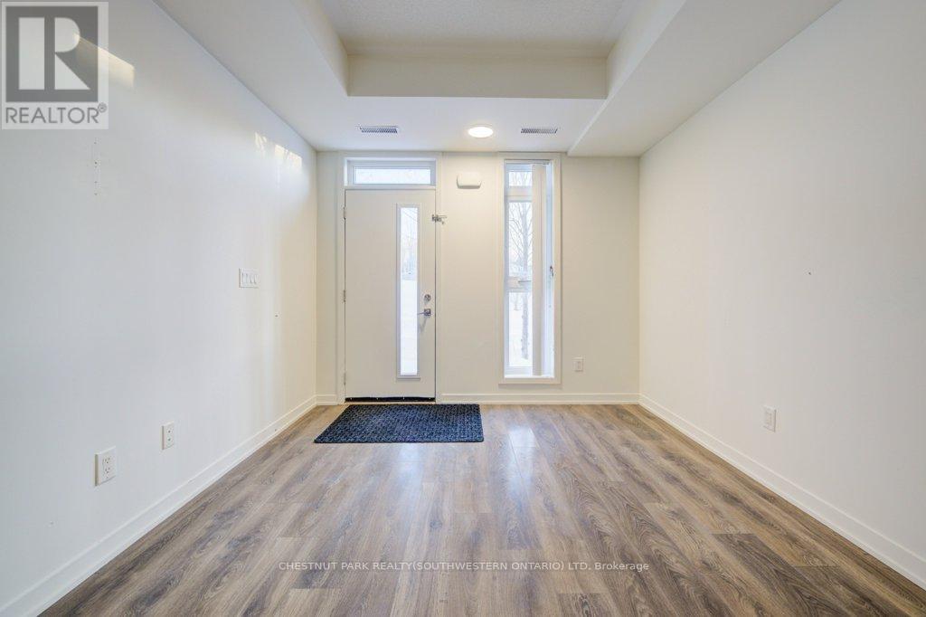 103 - 90 Canon Jackson Drive, Toronto (Beechborough-Greenbrook), Ontario  M6M 0C1 - Photo 3 - W12775632