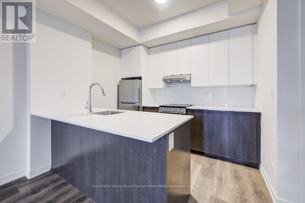 103 - 90 Canon Jackson Drive, Toronto (Beechborough-Greenbrook), Ontario  M6M 0C1 - Photo 5 - W12775632