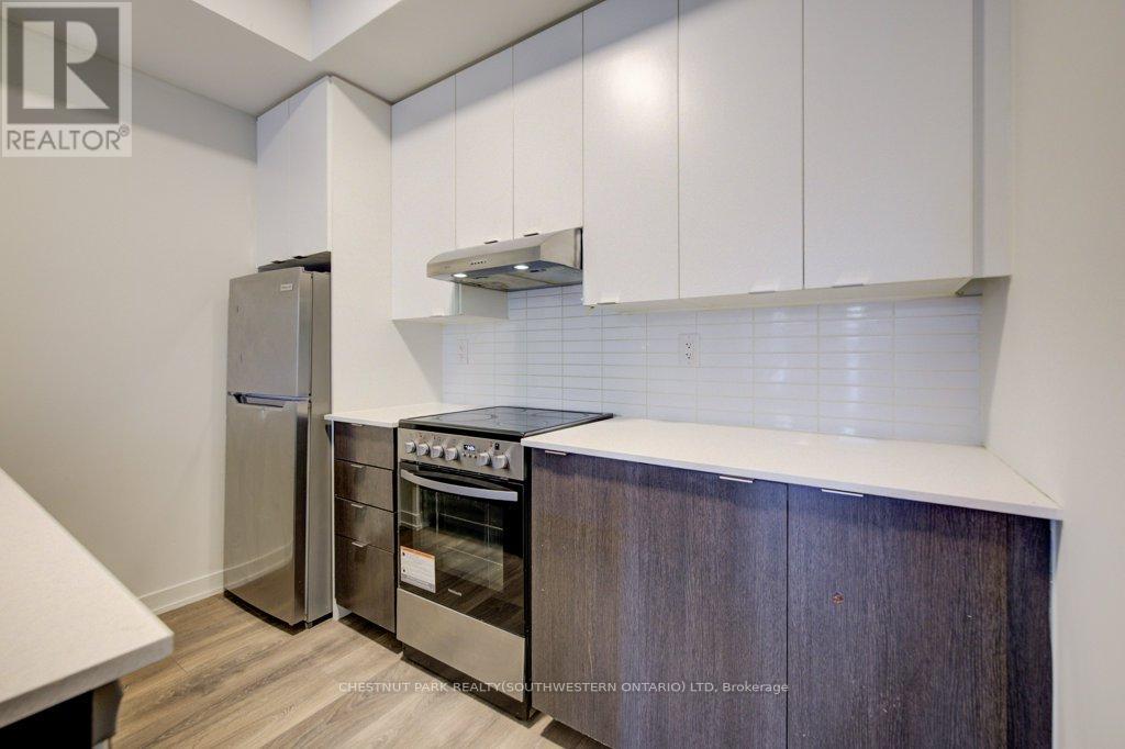 103 - 90 Canon Jackson Drive, Toronto (Beechborough-Greenbrook), Ontario  M6M 0C1 - Photo 6 - W12775632