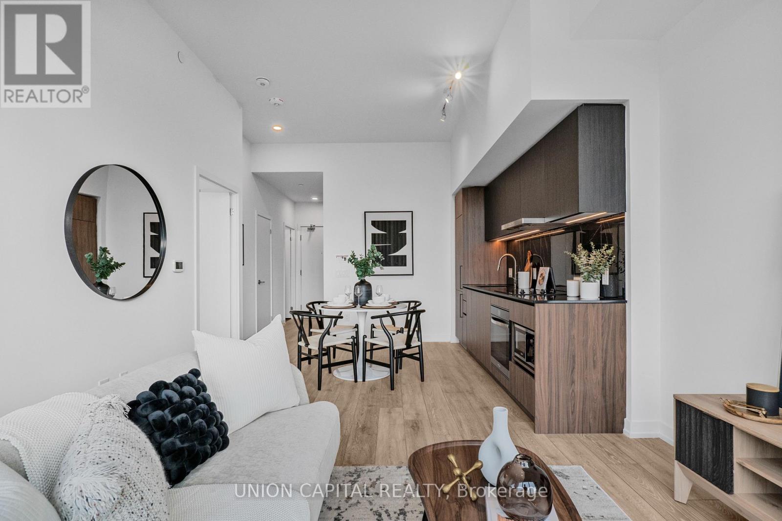 121 - 1100 Sheppard Avenue W, Toronto, Ontario  M3K 0E4 - Photo 3 - W12775636