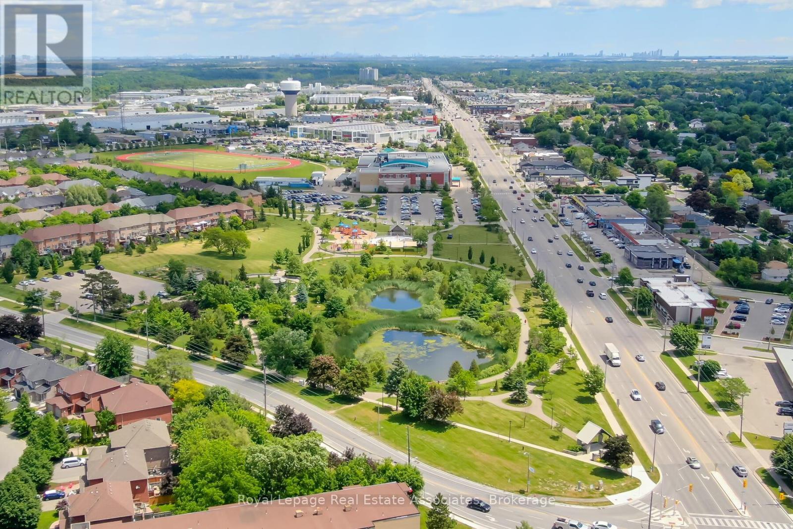 33 Bradley Drive, Halton Hills (Georgetown), Ontario  L7G 6B5 - Photo 33 - W12775654