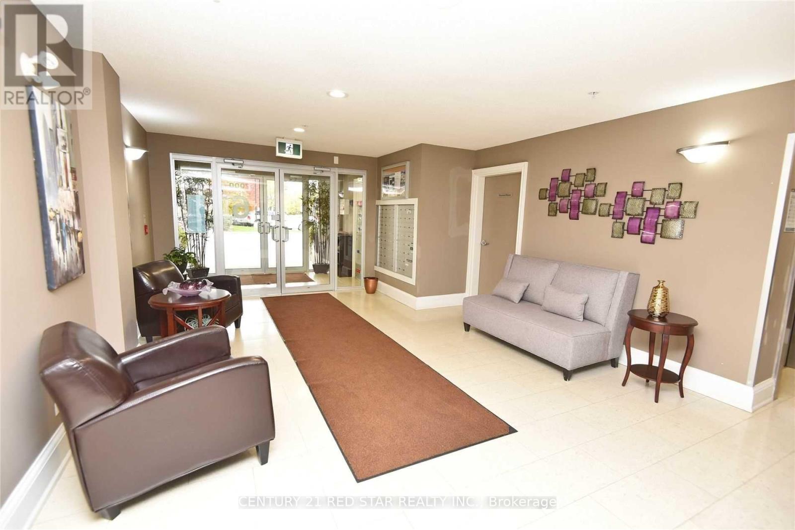 215 - 6 Dayspring Circle, Brampton (Goreway Drive Corridor), Ontario  L6P 2Z6 - Photo 4 - W12775710