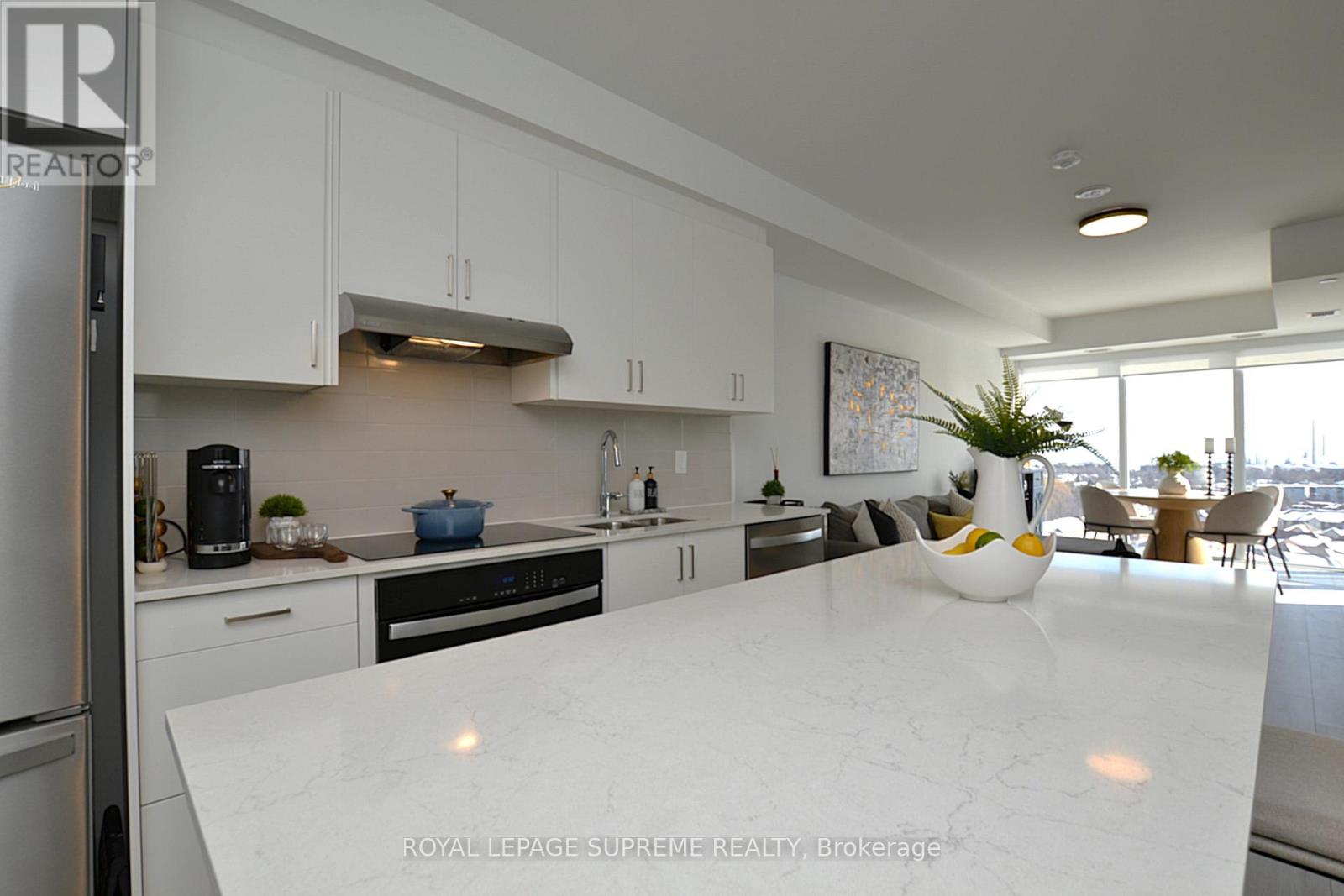 1108 - 1035 Southdown Road, Mississauga (Clarkson), Ontario  L5J 0A2 - Photo 5 - W12775784