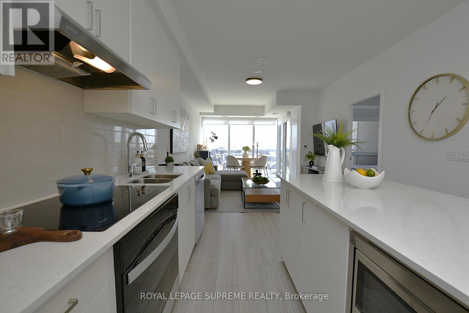 1108 - 1035 Southdown Road, Mississauga (Clarkson), Ontario  L5J 0A2 - Photo 6 - W12775784