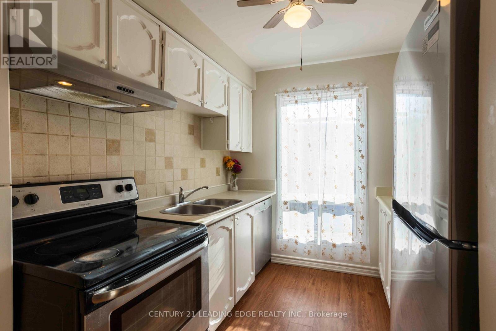 15 - 915 Inverhouse Drive, Mississauga, Ontario  L5J 4B2 - Photo 17 - W12775842