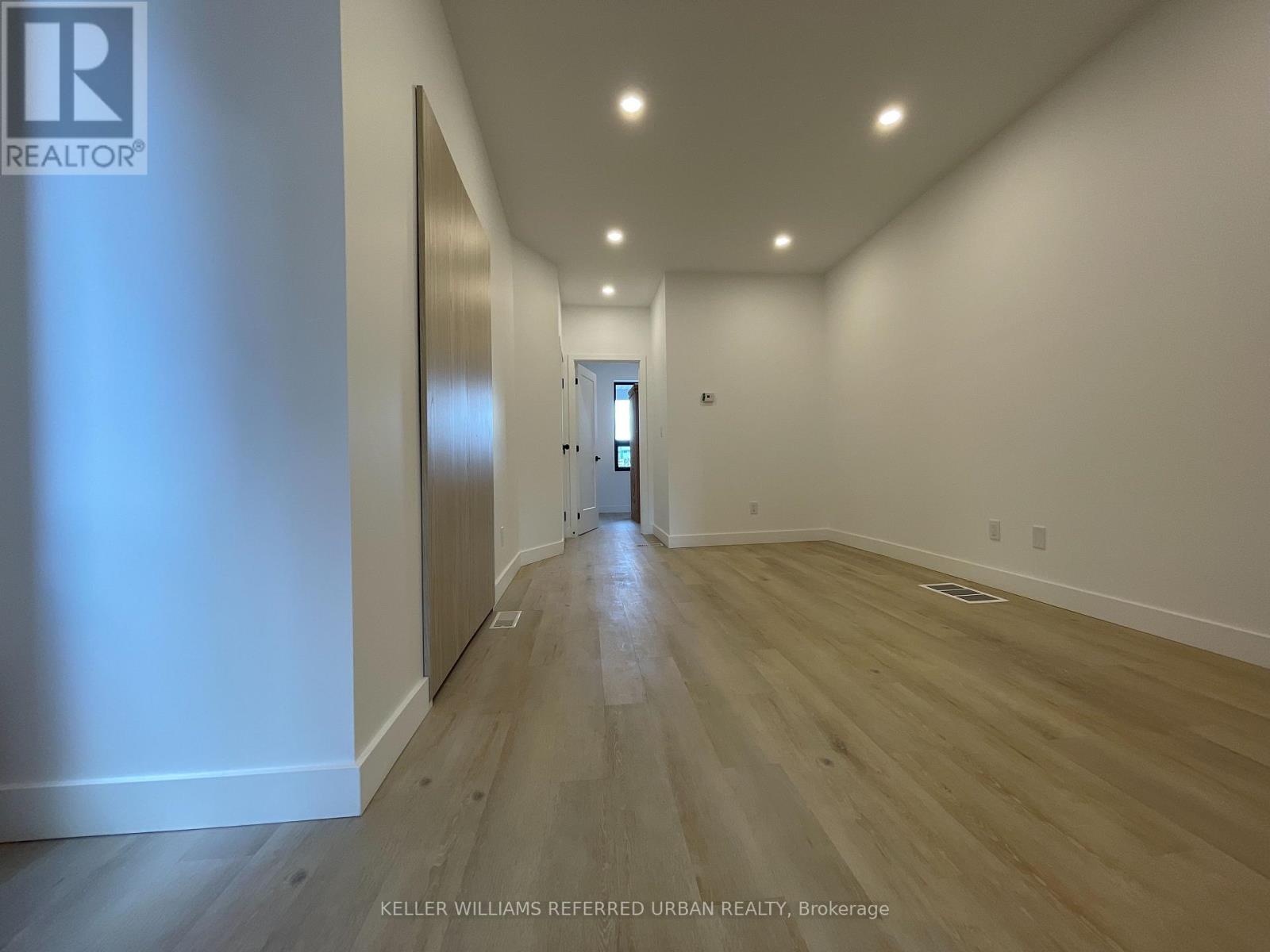 Main - 1821 Davenport Road, Toronto (Weston-Pellam Park), Ontario  M6N 1B8 - Photo 6 - W12775858