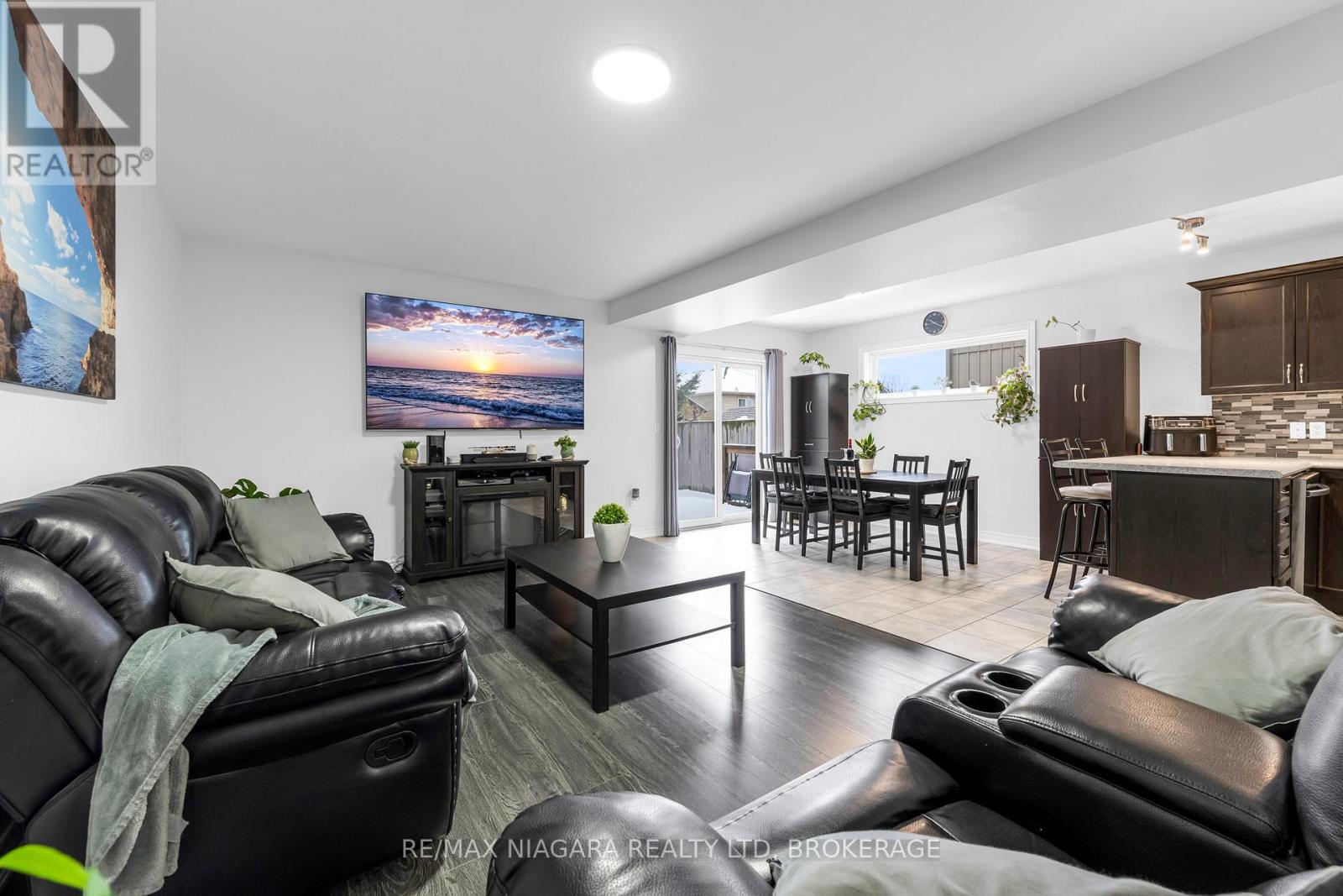 160 Wallace Avenue S, Welland, Ontario  L3B 1R5 - Photo 13 - X12416400