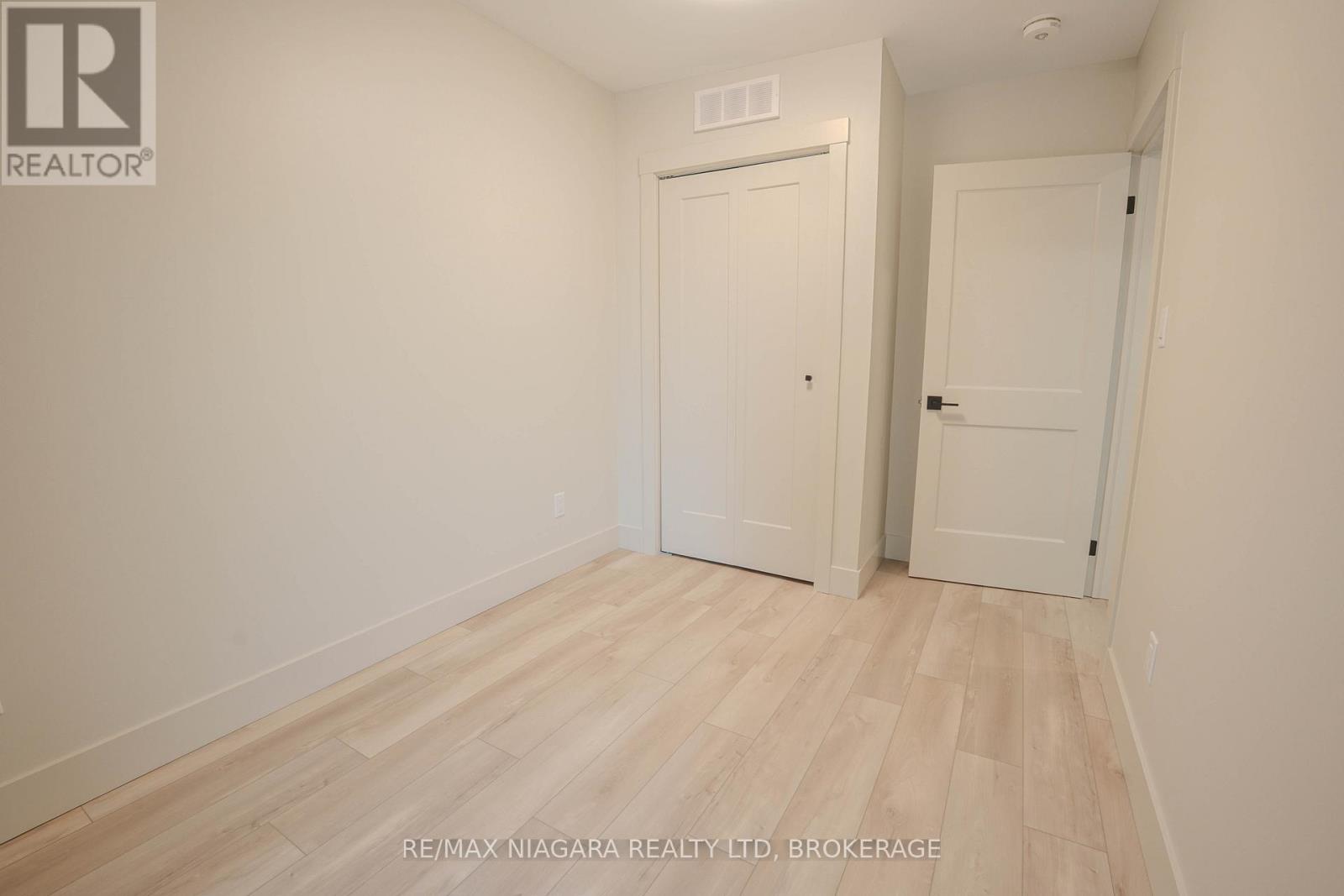 6 Almond Street, St. Catharines, Ontario  L2T 1E7 - Photo 28 - X12569372