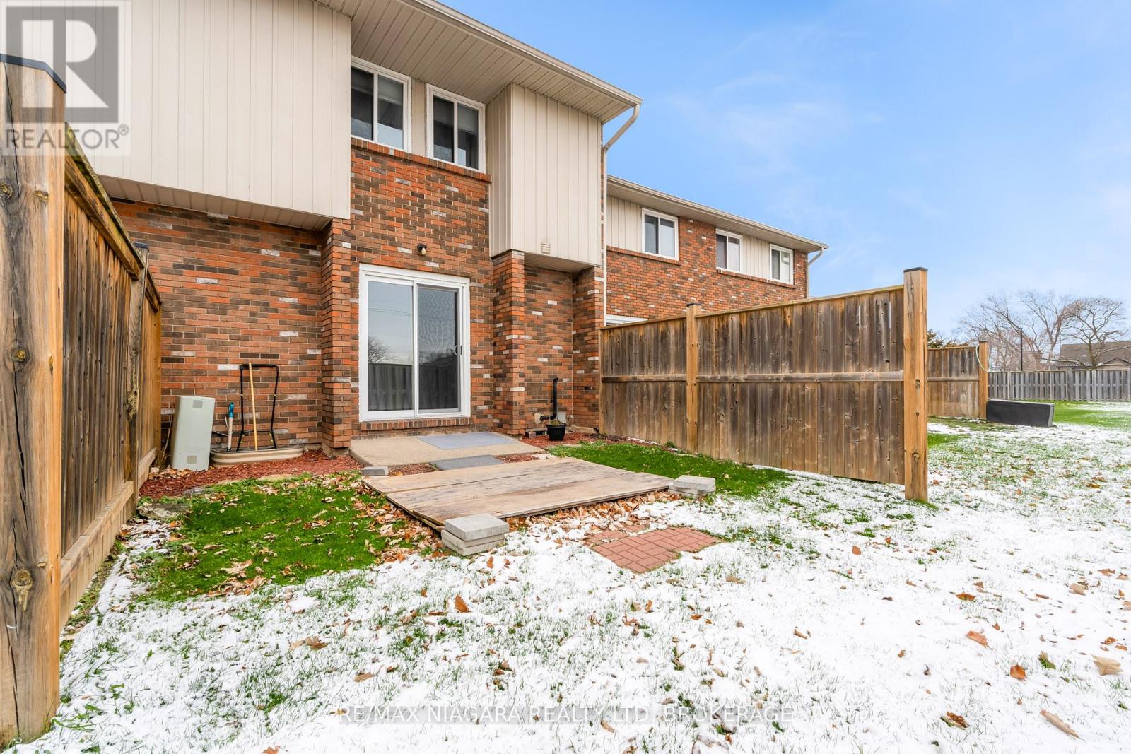 244 - 100 Brownleigh Avenue, Welland, Ontario  L3B 5V8 - Photo 26 - X12602840