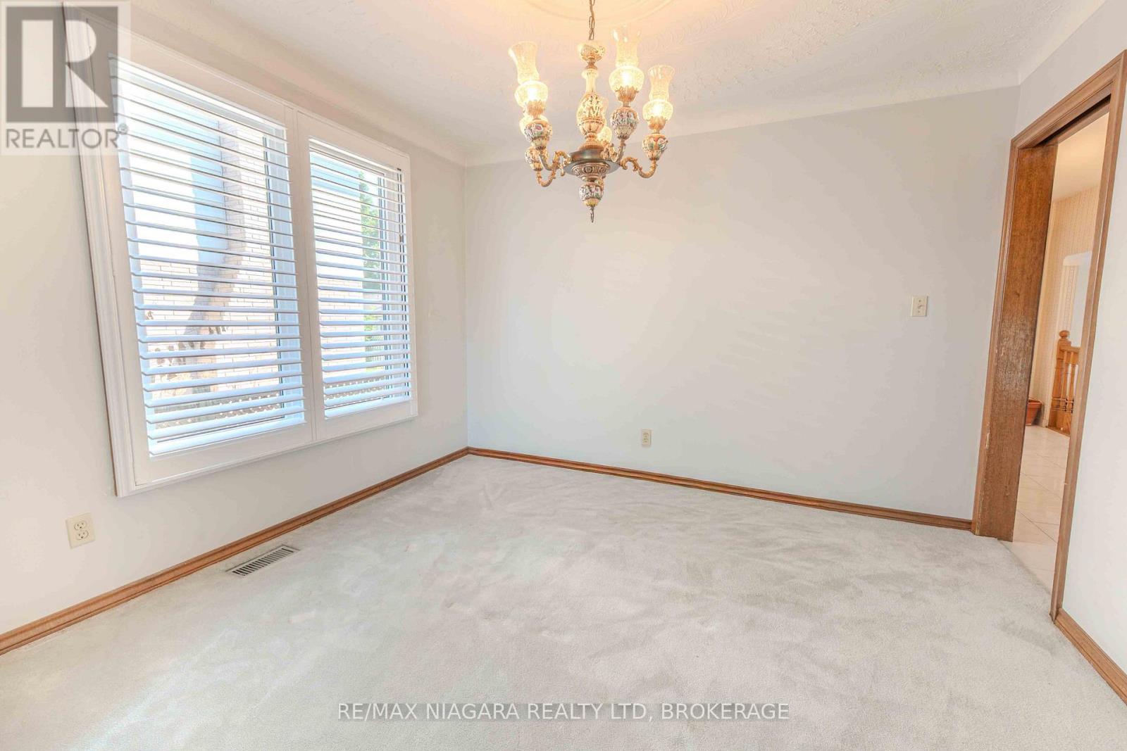 28 Tanera Crescent, St. Catharines, Ontario  L2M 7K1 - Photo 6 - X12634058